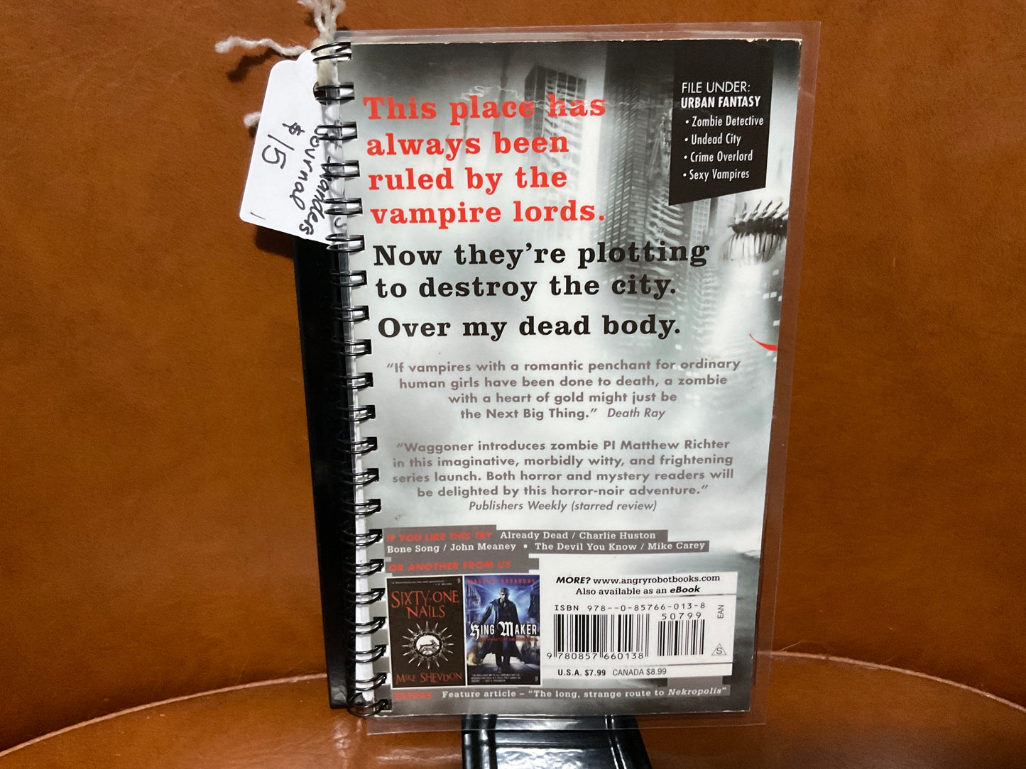 Journal for lefties -Nekropolis