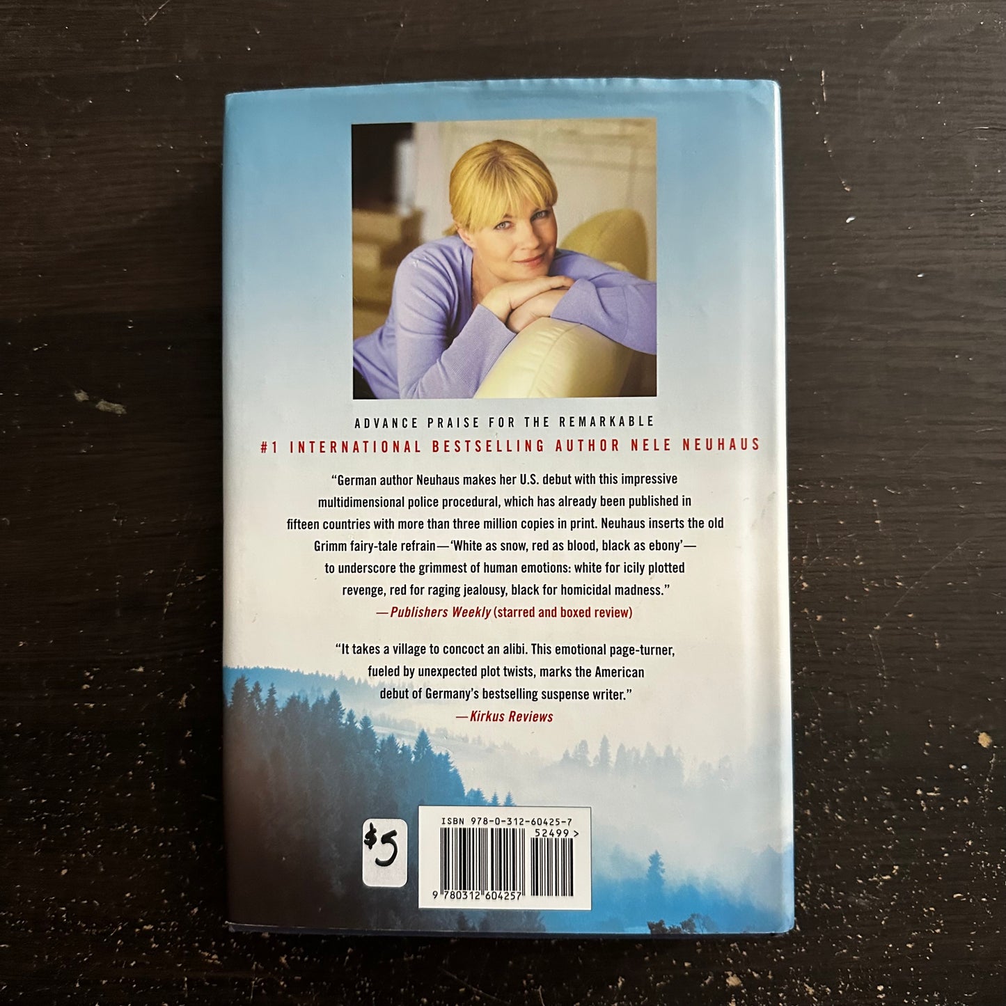 Snow White Must Die by Nele Neuhaus