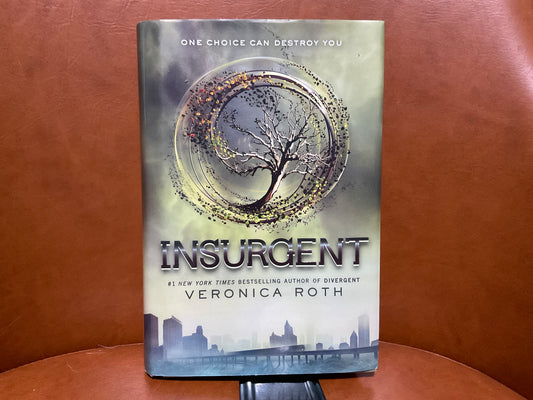 Insurgent by Veronica Roth (Divergent #2)