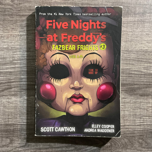 Five Nights at Freddy’s: Fazbear Frights by Scott Cawthon, Elley Cooper and Andrea Waggener