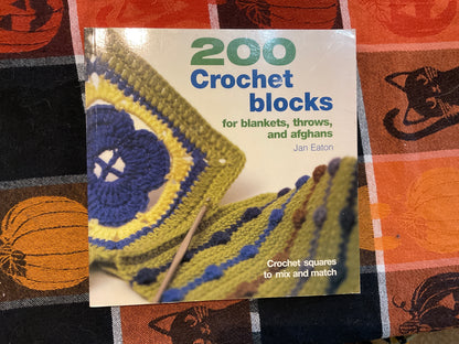 200 Crochet Blocks by Jan Eaton