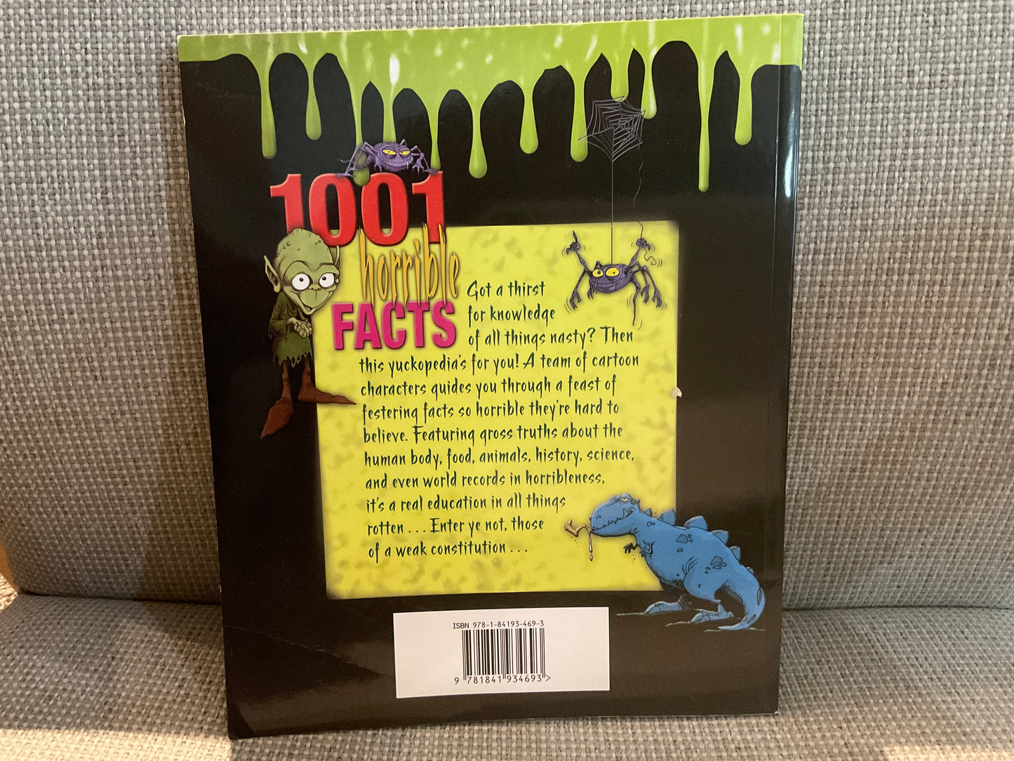 1001 Horrible Facts by Anne Rooney