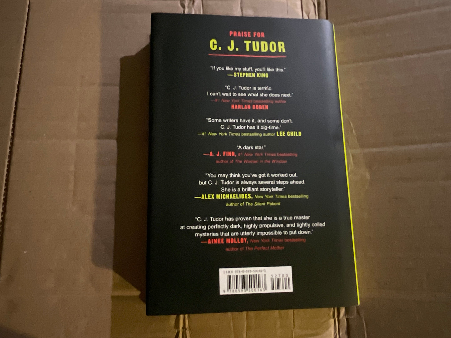 A Sliver of Darkness: Stories by C. J. Tudor