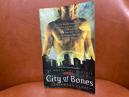 City of Bones by Cassandra Clare (City of Bones #1)