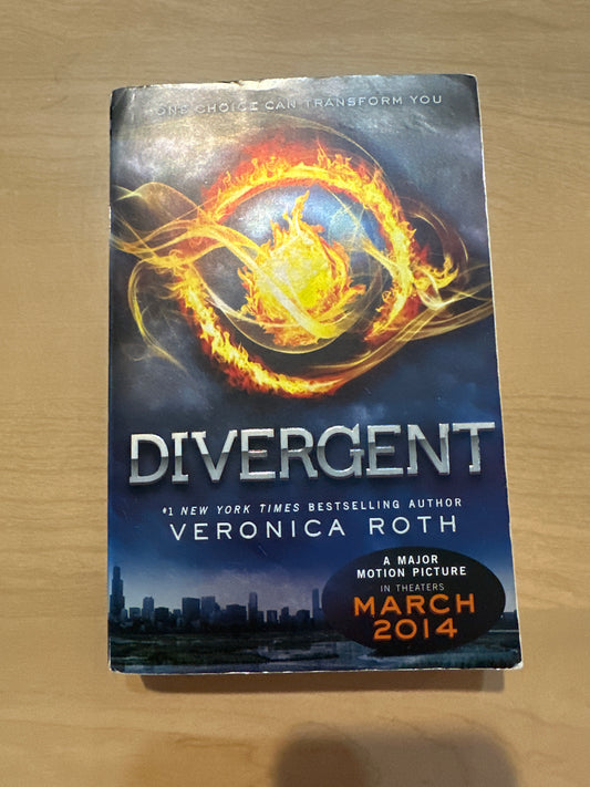 Divergent by Veronica Roth