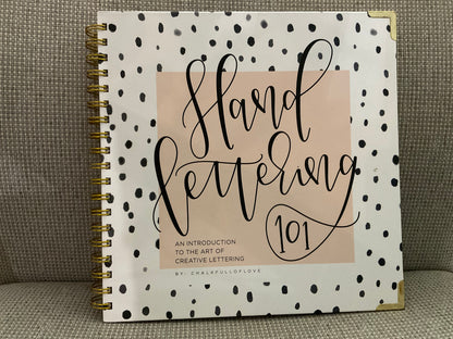 Hand Lettering 101 by ChalkFullOfLove