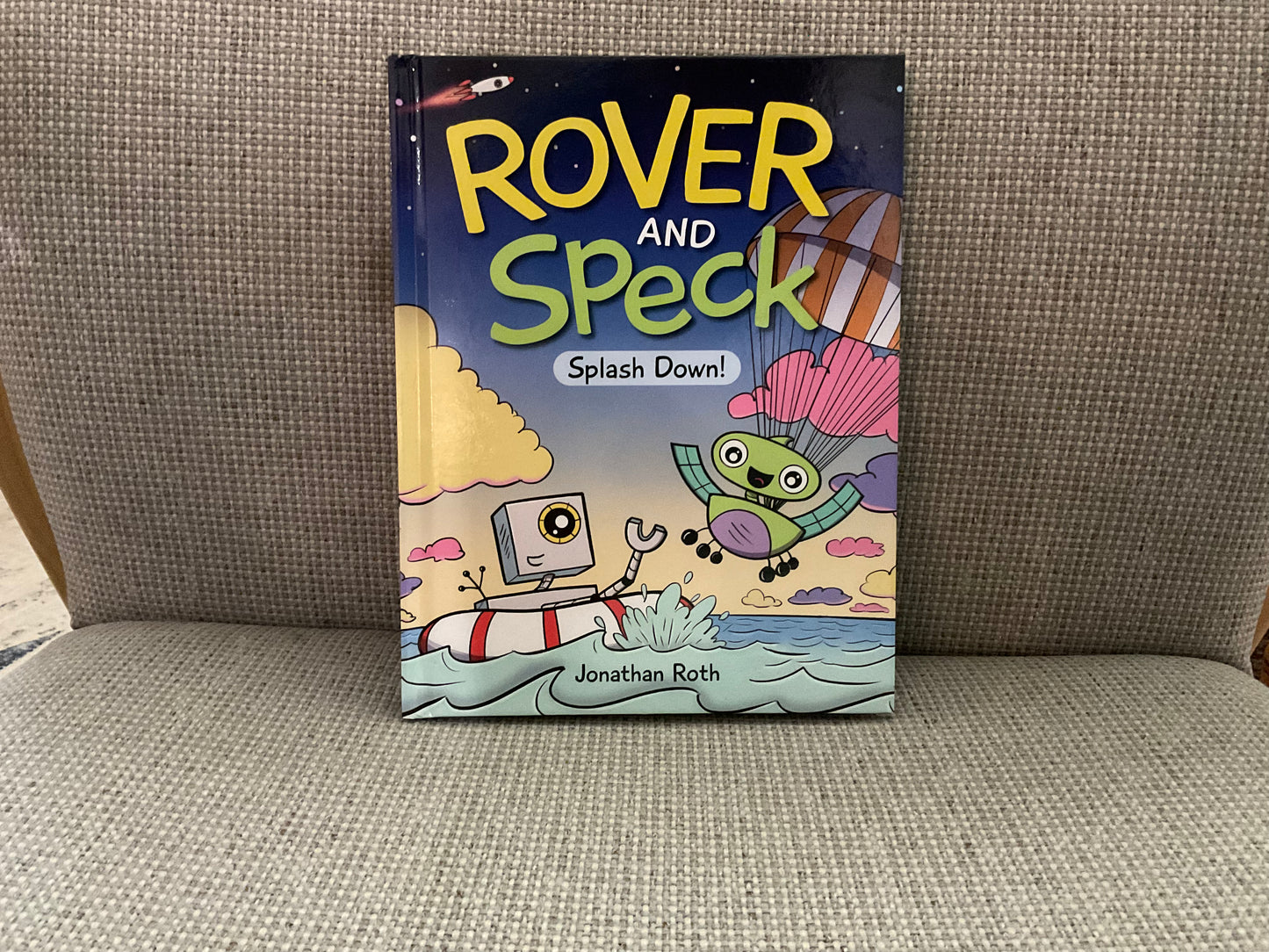 Rover and Speck: Splash Down by Jonathan Roth