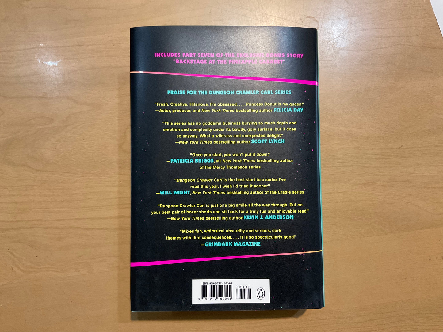 The Gate of the Feral Gods by Matt Dinniman (Dungeon Crawler Carl #4)